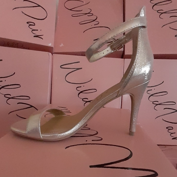 Wild Pair

Blaire Dress Sandals - Picture 5 of 6